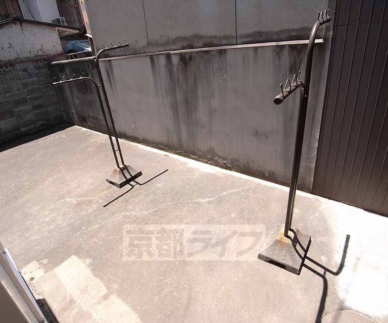 バルコニー　広い庭です。