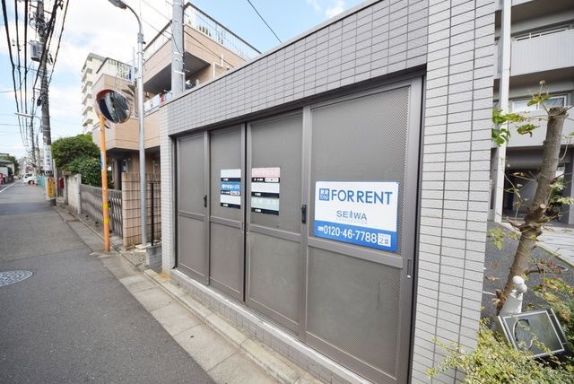 エントランス　★共用ダストボックス★