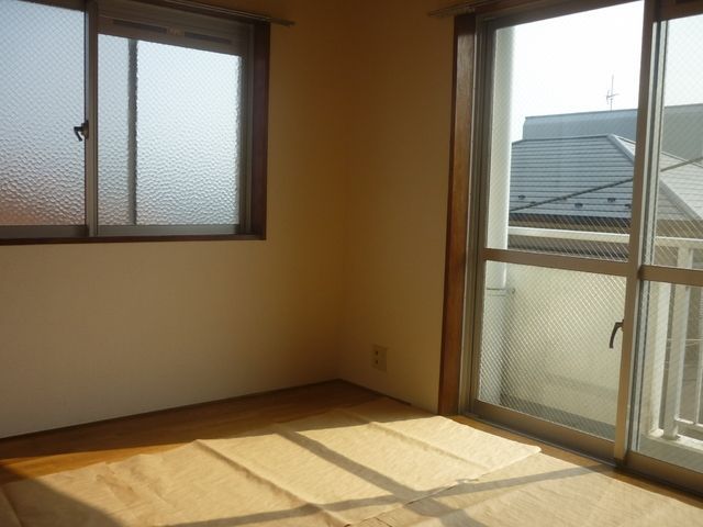 その他部屋・スペース　★★２面採光で明るいお部屋★★