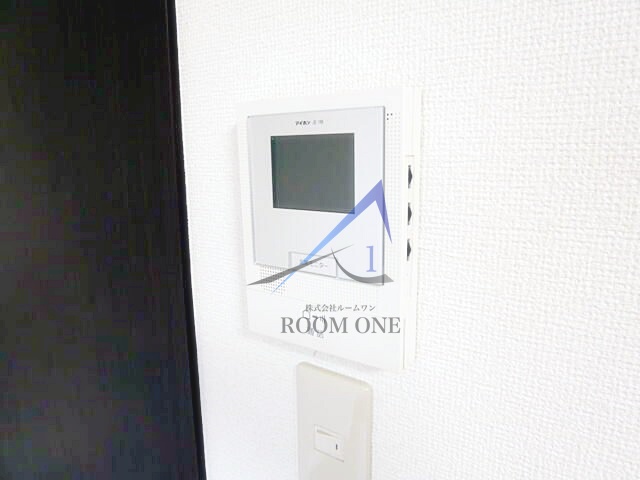 セキュリティ　モニター付きインターホンです。