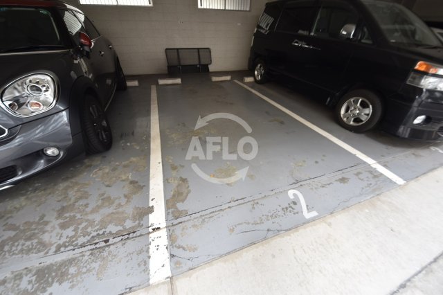 駐車場　キャピタル西長堀　駐車場