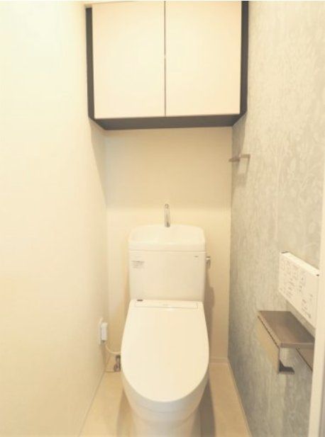 トイレ　※別号室の参考写真
