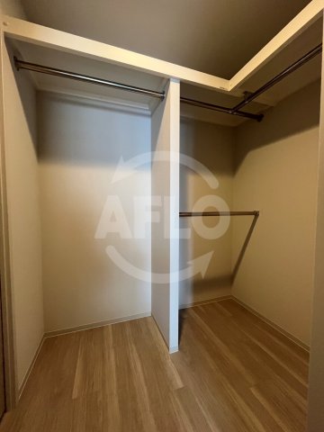 収納　アーバネックス谷町四丁目　ウォークインクローゼット