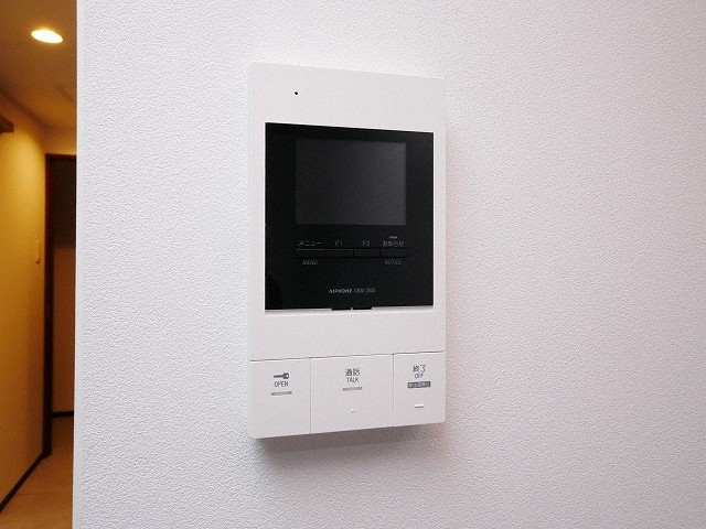 セキュリティ　防犯面に配慮したＴＶモニターホン付きです！