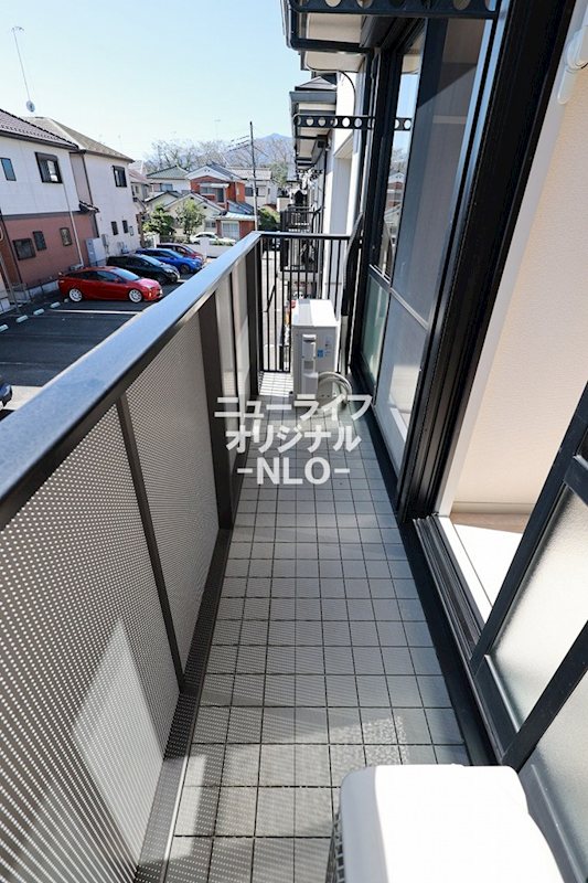 バルコニー　2階角部屋＆南に面しているので通風も日当たりも良好です☆