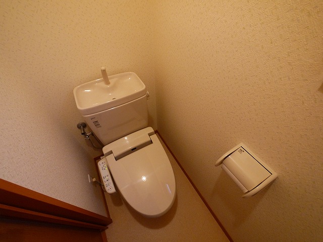 トイレ　ゆったりとした空間のトイレです