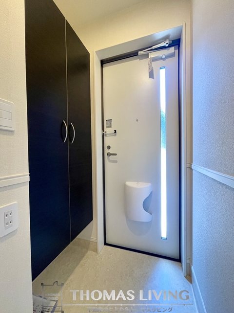 玄関　※建築中の為参考写真