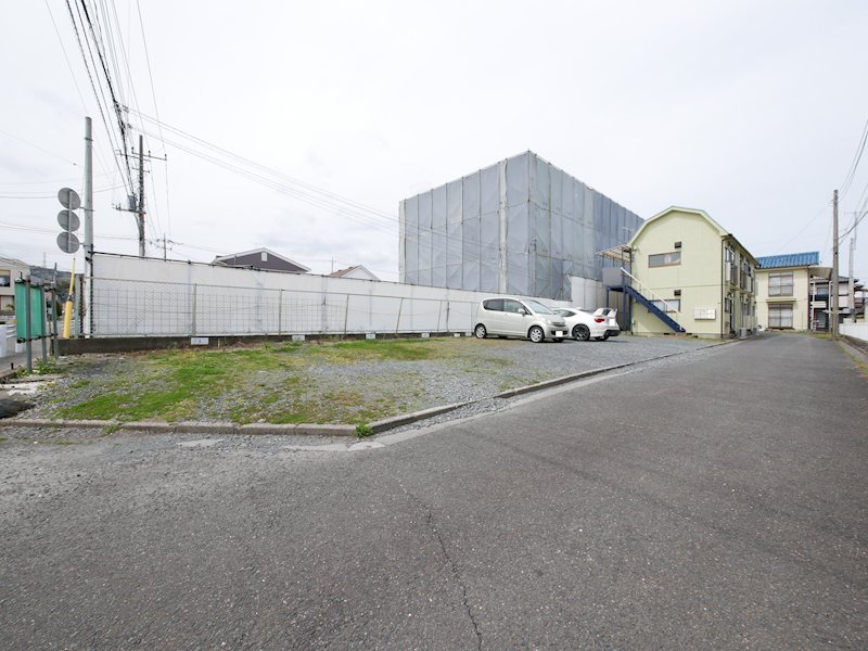 駐車場　敷地内駐車場