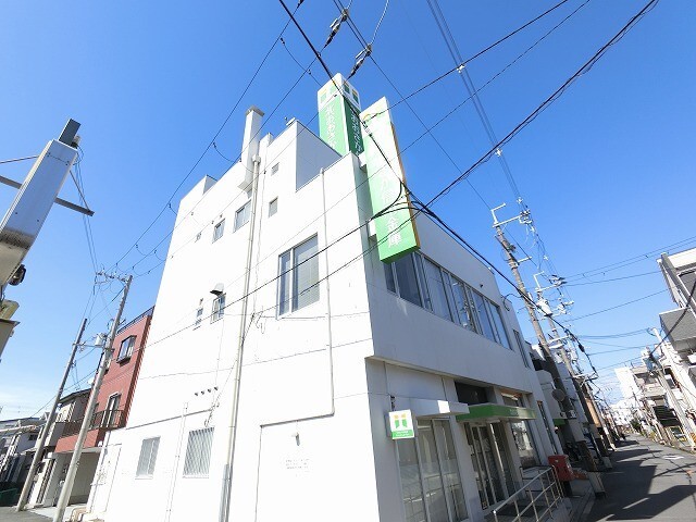 銀行　北おおさか信用金庫三津屋支店（銀行）まで138m