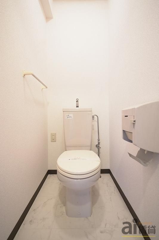 トイレ　※同仕様写真