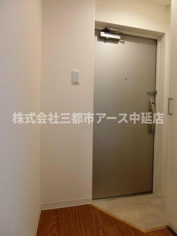 玄関　Ｗｅｓｔ　Ｆ．Ｙ．　は三都市アース中延店へお任せください！
