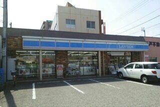 コンビニ　ローソン郷東神社前店さん（コンビニ）まで760m