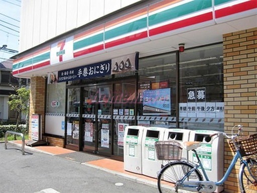 コンビニ　セブンイレブン 足立西綾瀬3丁目店（コンビニ）まで752m