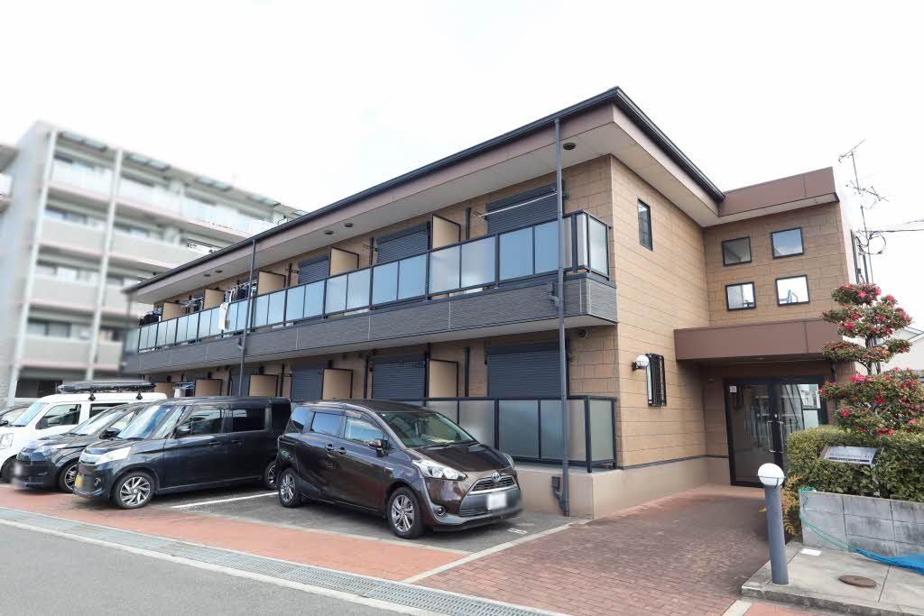 建物外観　インターネット無料で、入居後すぐにお使いいただけます！