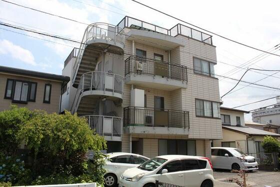 建物外観　１フロア１室で、１４６平米の４ＬＤＫ♪