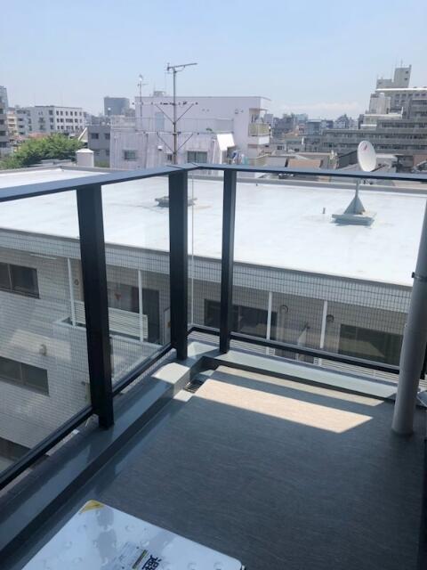 バルコニー　?