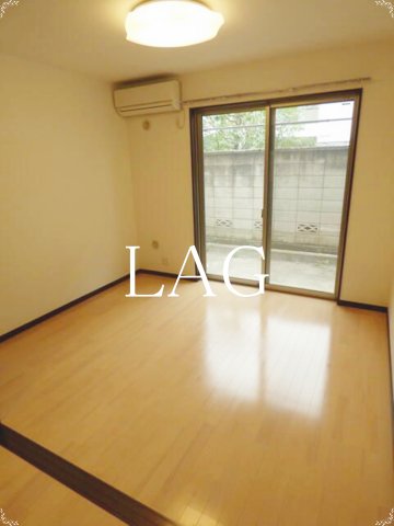 居室・リビング　洋室のお部屋です。