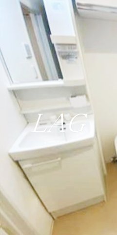 洗面設備　独立洗面台です。