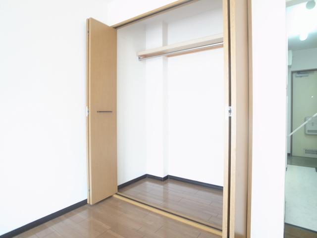 収納　クローゼット