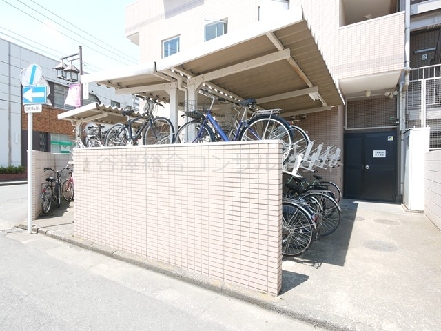 その他共有部分　屋根付駐輪場