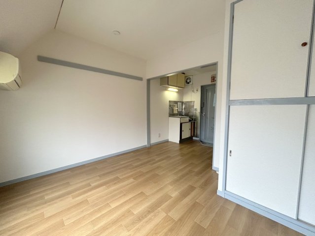その他部屋・スペース　落ち着いて過ごせるお部屋なので、寝室にいかがでしょうか