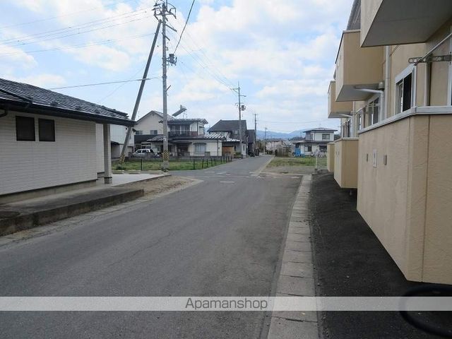 その他　周辺道路（その他）まで0m