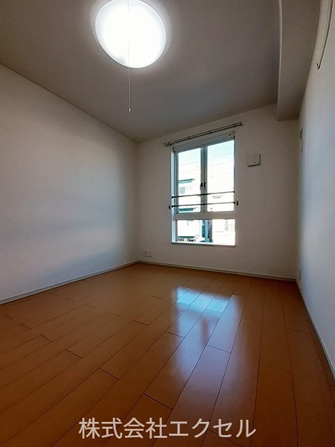 その他部屋・スペース　フローリングの室内です。