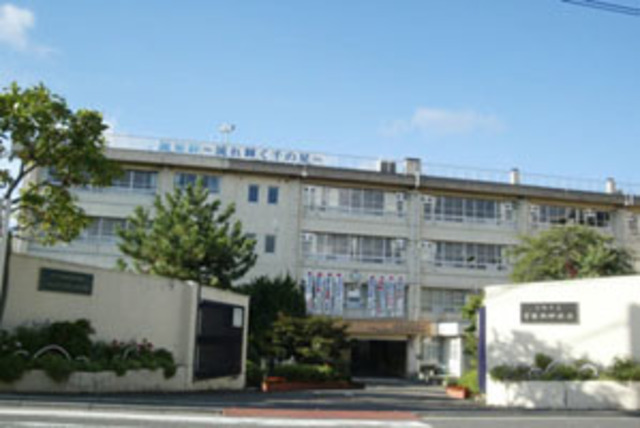 中学校　川崎市立宮前平中学校（中学校）まで307m