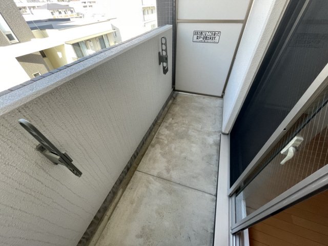 バルコニー　お洗濯にも便利なバルコニー付き