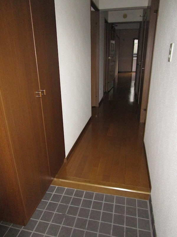 玄関　参考写真