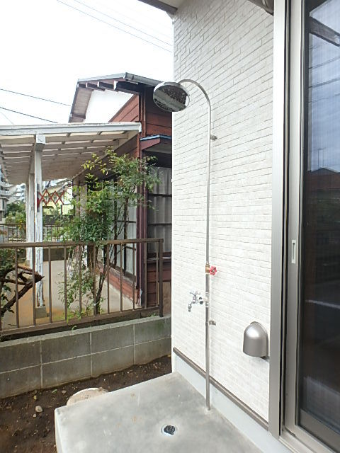 その他　屋外シャワー