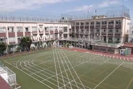 小学校　新宿区立市谷小学校（小学校）まで1734m