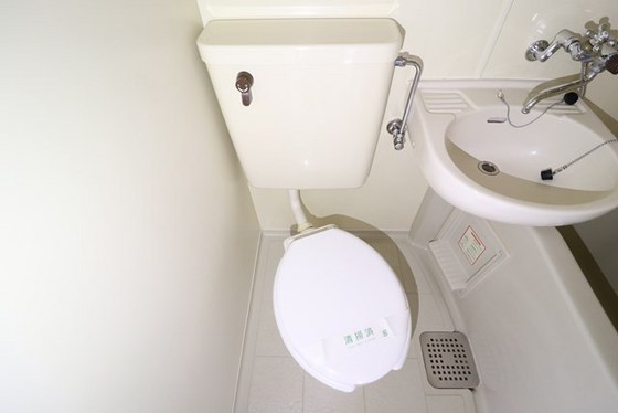 トイレ　※別部屋の写真です