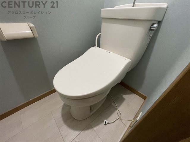 トイレ　ウォシュレット付きのトイレです♪