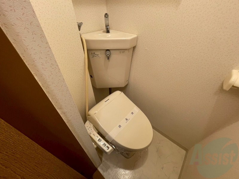 トイレ　トイレです。ウォシュレット付を探している方、おすすめです。