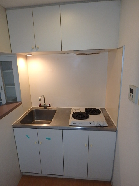 キッチン　２口コンロで料理もはかどります