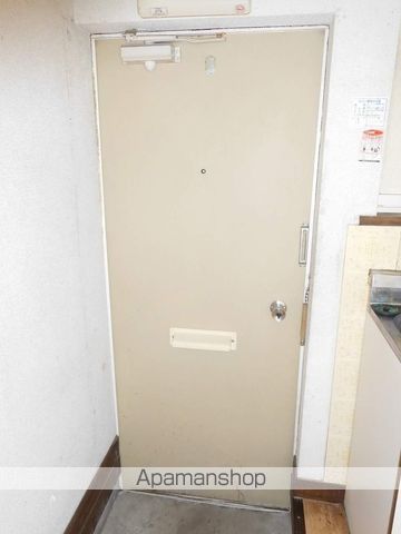 ＪＲ日豊本線 重富駅 徒歩3分 2階建 築37年の玄関写真