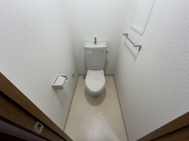 トイレ　清潔感のあるトイレです