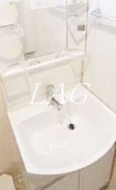 洗面設備　独立洗面台です。