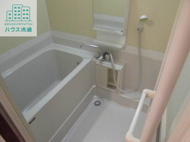 バス・シャワールーム　※別号室同タイプ写真