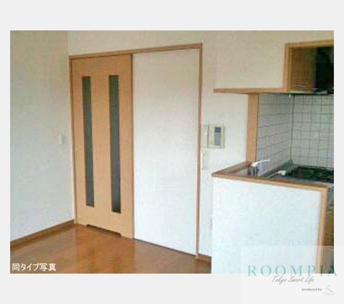 居室・リビング　※同タイプの別のお部屋です。
