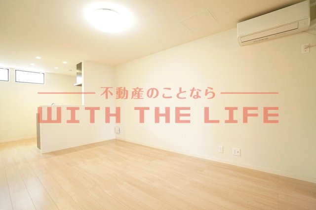 居室・リビング　こちらの居間で趣味の時間をお楽しみください
