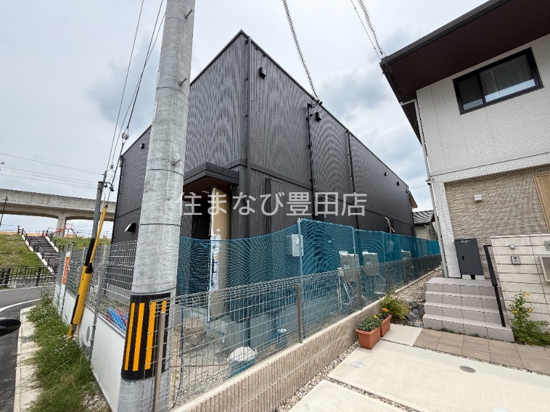 建物外観　建築中外観