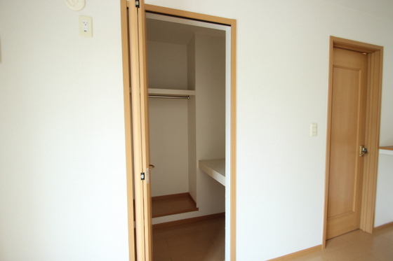収納　※別部屋の写真です
