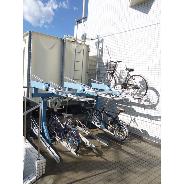 駐車場　駐輪場