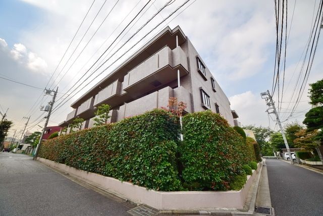 建物外観　★おしゃれな外観タイル張りです★