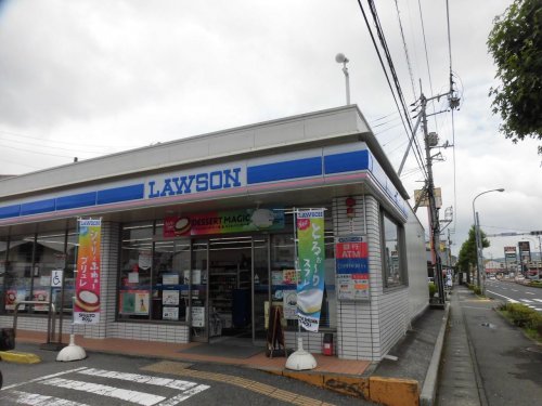 コンビニ　ローソン 高知鴨部高町店（コンビニ）まで365m