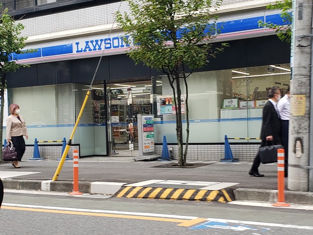 コンビニ　ローソン 大宮宮町店（コンビニ）まで259m