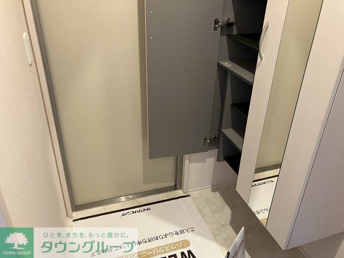 玄関　お問合せはタウンハウジングまで！※現地待合わせ相談可能