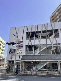 ショッピングセンター　小田急マルシェ本厚木（ショッピングセンター）まで327m